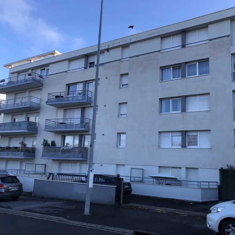 PLURIAL NOVILIA - AVENUE D’EPERNAY